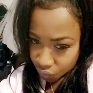 Meet your Posher, Cassandra